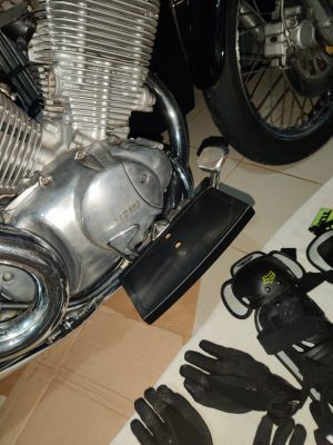 Reposes pieds moto